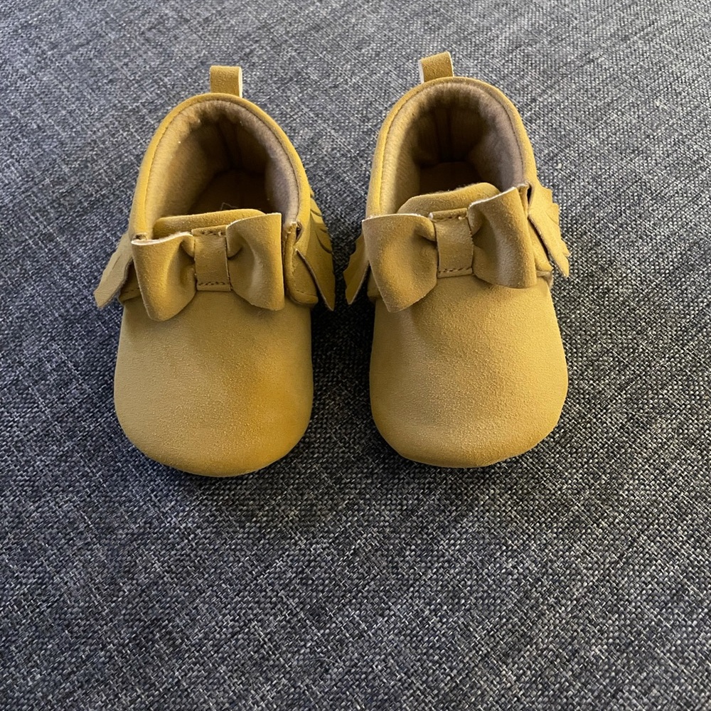 Baby girl Carter’s Moccasins